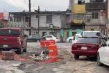 Obra inconclusa pone en peligro a peatones en Monterrey