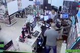 Asaltan a reportera en tienda de conveniencia en Monterrey 