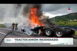 Un tractocamión se incendió la mañana de este martes sobre la autopista Colima-Guadalajara, a la altura del kilómetro 94, lo que obligó al cierre total del tránsito vehicular con dirección a la capital jalisciense.

#NoticiasImagen

Síguenos en nuestras redes:

Instagram: https://www.instagram.com/imagentvgdl/
TikTok: https://www.tiktok.com/@imagennoticias
Twitter: https://twitter.com/ImagenTVGDL
Facebook: https://www.facebook.com/ImagenTVGDL/
Visita nuestro sitio Web: https://www.imagentv.com/guadalajara

Mantente siempre informado con las noticias sobre los acontecimientos más importantes a nivel nacional con Carolina Martínez.

¡Déjanos tus comentarios, da like, comparte y suscríbete!