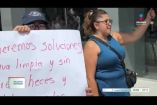 Habitantes de las colonias Santa Marta y El Pedregal, en el municipio de #Tonalá, se concentraron afuera de las oficinas centrales del #SIAPA para exigir una solución inmediata al desabasto y la pésima calidad del agua potable.

#NoticiasImagen

Síguenos en nuestras redes:

Instagram: https://www.instagram.com/imagentvgdl/
TikTok: https://www.tiktok.com/@imagennoticias
Twitter: https://twitter.com/ImagenTVGDL
Facebook: https://www.facebook.com/ImagenTVGDL/
Visita nuestro sitio Web: https://www.imagentv.com/guadalajara

Mantente siempre informado con las noticias sobre los acontecimientos más importantes a nivel nacional con Carolina Martínez.

¡Déjanos tus comentarios, da like, comparte y suscríbete!