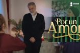 ¿Intentos de amor fallidos o una trampa maestra? Descubre el enredo de relaciones, celos y secretos que amenazan con destrozar familias. Fatih lidia con el dolor de su inminente divorcio mientras Asaf lucha por ganarse la confianza de Tuncay.<br /><br />Mientras tanto, en una mesa estratégicamente preparada, Septab orquesta un encuentro romántico entre la señora Azude y el señor Ulvi, ¿pero sus intenciones son tan puras como parecen? Las relaciones se tensan y los corazones se ponen a prueba en esta jugada inesperada. No te pierdas las sorpresas que aguardan.<br /><br />#AmorImposible #SecretosFamiliares #TrampaRomantica