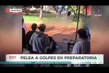 Este sujeto además de incitar a la pelea le grita y reclama a una de las jóvenes agredidas.