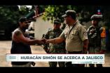 Comerciantes y autoridades del municipio costero comenzaron con las labores de protección y tapiado en locales del Malecón de #PuertoVallarta mediante la colocación de maderas y costales de arena. El #HuracánSimón alcanzó la categoría 2 en el océano Pacífico y los pronósticos advierten que podría intensificarse a categoría 4 en su aproximación a la costa jalisciense.

#NoticiasImagen

Síguenos en nuestras redes:

Instagram: https://www.instagram.com/imagentvgdl/
TikTok: https://www.tiktok.com/@imagennoticias
Twitter: https://twitter.com/ImagenTVGDL
Facebook: https://www.facebook.com/ImagenTVGDL/
Visita nuestro sitio Web: https://www.imagentv.com/guadalajara

Mantente siempre informado con las noticias sobre los acontecimientos más importantes a nivel nacional con Carolina Martínez.

¡Déjanos tus comentarios, da like, comparte y suscríbete!