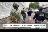 La Fiscalía del Estado informó la captura de Leroy "N", señalado como el presunto responsable de asesinar a un joven en la Col. Lagos de Oriente, en #Guadalajara. El crimen ocurrió el 13 de mayo, cuando la víctima persiguió en su motocicleta a tres sujetos que acababan de robarle una cadena de oro a una mujer en una carnicería.

#NoticiasImagen

Síguenos en nuestras redes:

Instagram: https://www.instagram.com/imagentvgdl/
TikTok: https://www.tiktok.com/@imagennoticias
Twitter: https://twitter.com/ImagenTVGDL
Facebook: https://www.facebook.com/ImagenTVGDL/
Visita nuestro sitio Web: https://www.imagentv.com/guadalajara

Mantente siempre informado con las noticias sobre los acontecimientos más importantes a nivel nacional con Carolina Martínez.

¡Déjanos tus comentarios, da like, comparte y suscríbete!