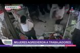 Cinco mujeres irrumpieron en una tienda de celulares en Tlalnepantla, Estado de México, y golpearon a dos trabajadores. Vecinos señalan que la agresión derivó de un conflicto con comerciantes ambulantes.