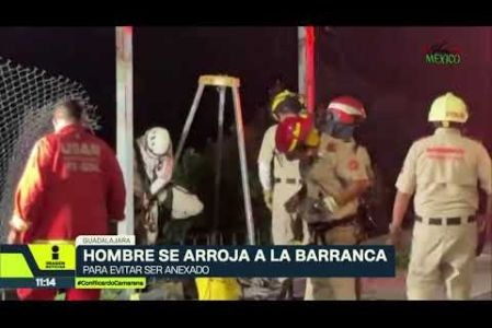Un hombre de aproximadamente 35 años se arrojó a la barranca de Huentitán, en Guadalajara, para evitar ser llevado a un anexo. Cayó cerca de 20 metros y quedó en estado crítico.