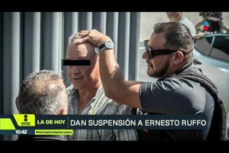 Un juez federal concedió al exgobernador de Baja California, #ErnestoRuffo, una suspensión definitiva contra el fallo que le negaba la prisión domiciliaria. Esto no significa que pueda quedar en libertad automáticamente. Su hija, Verónica Ruffo, habló sobre las condiciones de su padre:

#NoticiasConNachoLozano
#NoticiasImagen 

¡Como nadie en la noche! #ImagenNoticias con Nacho Lozano de lunes a viernes a las 10:30 pm en el 3.1 #ImagenTelevisión. 

Visita nuestro sitio Web: http://bit.ly/2nT2Wz5 

Síguenos en nuestras redes: 
Instagram: @imagentvnoticias 
Tiktok: @imagennoticias 
X: @ImagenNoticias_ 
Facebook: https://www.facebook.com/ImagenTVNoticias/ 

Aquí encontrarás la mejor información nacional e internacional de Imagen Noticias con Francisco Zea, Paola Rojas, Crystal Mendivil y Nacho Lozano.