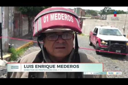 La ruptura de una tubería provocó la evacuación preventiva de cerca de 20 viviendas y planteles educativos cercanos en un área donde se ejecutaban obras sobre la vía pública. Paramédicos y bomberos acudieron al lugar para atender la emergencia y resguardar la zona, confirmando que no se registraron personas lesionadas ni intoxicadas.

#NoticiasImagen

Síguenos en nuestras redes:

Instagram: https://www.instagram.com/imagentvgdl/
TikTok: https://www.tiktok.com/@imagennoticias
Twitter: https://twitter.com/ImagenTVGDL
Facebook: https://www.facebook.com/ImagenTVGDL/
Visita nuestro sitio Web: https://www.imagentv.com/guadalajara

Mantente siempre informado con las noticias sobre los acontecimientos más importantes a nivel nacional con Carolina Martínez.

¡Déjanos tus comentarios, da like, comparte y suscríbete!