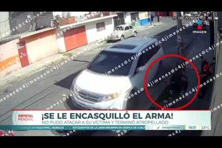 El hombre buscaba asesinar a un comerciante, pero no lo logró. La víctima, al darse cuenta del ataque, arrastró al sicario con su camioneta.