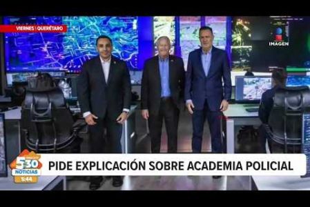 El viernes, #MauricioKuri, gobernador de #Querétaro, y #RonaldJohnson, embajador de Estados Unidos en México, colocaron la primera piedra de la Academia Internacional de Capacitación Policial que tiene el objetivo de recibir instrucción de agencias norteamericanas contra delitos relacionados con el tráfico de drogas y armas, pero la presidenta #ClaudiaSheinbaum ordenó una explicación: 

#NoticiasImagen #ImagenNoticias530 Visita nuestro sitio web: http://www.imagentv.com

No te pierdas Imagen Noticias 5:30 con Marlene Stahl, Nuria Gil y Adriana Treviño de lunes a viernes por Imagen Televisión.

TikTok 5:30: https://www.tiktok.com/@imagennoticias530 
TikTok Noticias: https://www.tiktok.com/@imagennoticias

Instagram 5:30: https://www.instagram.com/imagennoticias530 
Instagram Noticias: https://www.instagram.com/imagentvnoticias/

X 5:30: https://x.com/imagen530 
X Noticias: https://twitter.com/ImagenNoticias_
X Televisión: https://twitter.com/ImagenTVMex
 
Facebook Noticias: https://www.facebook.com/ImagenTVNoticias
 
Aquí encontrarás la mejor información nacional e internacional de Imagen Noticias con Francisco Zea, Nacho Lozano, Crystal Mendivil, Enrique Sánchez y Paola Rojas.