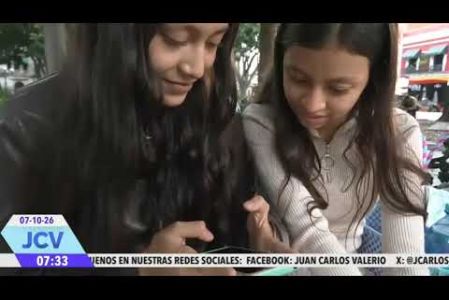 #Entérate || A partir del 3 de #noviembre los estudiantes de #educación básica en #Puebla no podrán utilizar sus teléfonos celulares durante la jornada escolar. 