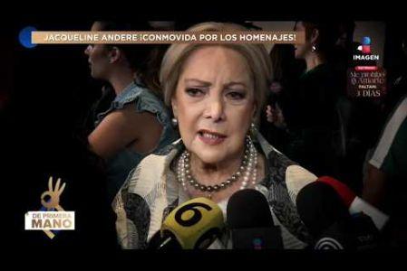 Jacqueline Andere rompió el silencio visiblemente embargada por el llanto al ser galardonada con un emotivo tributo a su legendaria trayectoria en los escenarios, abriendo su corazón ante las cámaras para agradecer el inmenso cariño del público y de la industria tras décadas de entregar su vida entera a la actuación.
#DePrimeraManoTV
No te pierdas lo mejor del espectáculo de lunes a viernes De Primera Mano a las 3 p.m. con Gustavo Adolfo Infante, Addis Tuñón, Érika González y Lalo Carrillo por Imagen Televisión.

Visita también nuestra página: www.imagentv.com

▶️Programas completos: https://www.youtube.com/playlist?list=PLYnzMSw5fD7QoZlVNdIIdKqNpah_LS1R0
▶️Recopilación Especiales: https://www.youtube.com/playlist?list=PLYnzMSw5fD7RNZbEDMZ5q0349p-yeUEqm
▶️ Invitados De Primera Mano: https://www.youtube.com/playlist?list=PLYnzMSw5fD7QR3p02rRedi-ZorW3R2NZy

Síguenos en:
TikTok: https://www.tiktok.com/@deprimeramanoitv
Instagram: https://www.instagram.com/deprimeramanoitv/
Facebook: https://www.facebook.com/DePrimeraManoImagenTV
X: https://twitter.com/deprimeramano


O en las redes de Imagen Televisión
Facebook: https://www.facebook.com/ImagenTVMex
Twitter: https://twitter.com/ImagenTVMex
Instagram: https://www.instagram.com/imagentvmex/
TikTok: https://www.tiktok.com/@imagentv