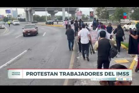 Las manifestaciones de trabajadores del IMSS se extendió a las calles de Monterrey. 

 No te pierdas Imagen Noticias Monterrey con Claudia Ovalle de lunes a viernes por Imagen Televisión Monterrey.
 
Síguenos en nuestras redes
Instagram: https://www.instagram.com/imagentvmonterrey/
Twitter: https://twitter.com/ImagenTVMTY
Facebook: https://www.facebook.com/ImagenTVMTY/

Mantente siempre informado con las noticias sobre los acontecimientos más importantes a nivel nacional con Claudia Ovalle y Brenda Cavazos.


¡Dale like y suscríbete!