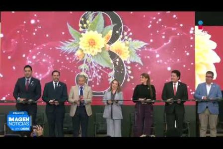 Inició en #ExpoGuadalajara la edición de octubre de #ExpoJoya2026, evento que reúne a 350 empresas nacionales e internacionales en un área de exposición de 15 mil metros cuadrados. Del 13 al 15 de octubre, fabricantes, diseñadores y comerciantes del sector joyero se citan en el recinto de la capital jalisciense.

#NoticiasImagen

Síguenos en nuestras redes:

Instagram: https://www.instagram.com/imagentvgdl/
TikTok: https://www.tiktok.com/@imagennoticias
Twitter: https://twitter.com/ImagenTVGDL
Facebook: https://www.facebook.com/ImagenTVGDL/
Visita nuestro sitio Web: https://www.imagentv.com/guadalajara

Mantente siempre informado con las noticias sobre los acontecimientos más importantes a nivel nacional con Erick Breguer.

¡Déjanos tus comentarios, da like, comparte y suscríbete!