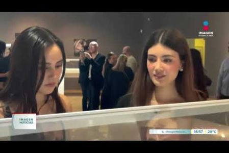 La Cámara de Joyería de #Jalisco inauguró la exposición “Escaparate: Historias de Joyería” en el Museo Raúl Anguiano (MURA) de #Guadalajara, con la participación de 41 firmas de diseño.

#NoticiasImagen

Síguenos en nuestras redes:

Instagram: https://www.instagram.com/imagentvgdl/
TikTok: https://www.tiktok.com/@imagennoticias
Twitter: https://twitter.com/ImagenTVGDL
Facebook: https://www.facebook.com/ImagenTVGDL/
Visita nuestro sitio Web: https://www.imagentv.com/guadalajara

Mantente siempre informado con las noticias sobre los acontecimientos más importantes a nivel nacional con Carolina Martínez.

¡Déjanos tus comentarios, da like, comparte y suscríbete!