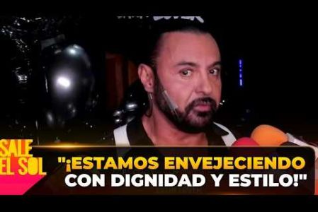 ¡Así Latin Lover FESTEJO su CUMPLEAÑOS 59 durante la obra 'Perfume de Gardenia'!

#SaleElSolTV

☀️ Programas Completos #SaleElSol: https://www.youtube.com/playlist?list=PLYnzMSw5fD7Qfhf4bSEemItedNGl2Mf_A
