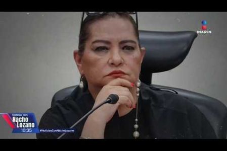 “Estoy tomando video a la reina”, estas imágenes fueron la gota que derramó el vaso, luego de una semana de señalamientos de presunta corrupción en el INE que apuntaban a la consejera presidenta, #GuadalupeTaddei, quien renunció a su cargo.

#NoticiasConNachoLozano
#NoticiasImagen 

¡Como nadie en la noche! #ImagenNoticias con Nacho Lozano de lunes a viernes a las 10:30 pm en el 3.1 #ImagenTelevisión. 

Visita nuestro sitio Web: http://bit.ly/2nT2Wz5 

Síguenos en nuestras redes: 
Instagram: @imagentvnoticias 
Tiktok: @imagennoticias 
X: @ImagenNoticias_ 
Facebook: https://www.facebook.com/ImagenTVNoticias/ 

Aquí encontrarás la mejor información nacional e internacional de Imagen Noticias con Francisco Zea, Paola Rojas, Crystal Mendivil y Nacho Lozano.