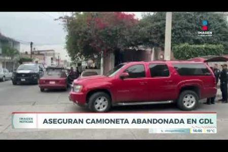 Policías de #Guadalajara aseguraron una camioneta abandonada con las puertas abierta en la Col. Villa Guerrero, luego de que tres sujetos presuntamente armados la dejaran en la vía pública para huir a pie.

#NoticiasImagen

Síguenos en nuestras redes:

Instagram: https://www.instagram.com/imagentvgdl/
TikTok: https://www.tiktok.com/@imagennoticias
Twitter: https://twitter.com/ImagenTVGDL
Facebook: https://www.facebook.com/ImagenTVGDL/
Visita nuestro sitio Web: https://www.imagentv.com/guadalajara

Mantente siempre informado con las noticias sobre los acontecimientos más importantes a nivel nacional con Carolina Martínez.

¡Déjanos tus comentarios, da like, comparte y suscríbete!