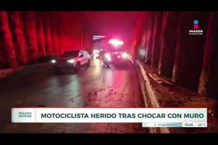 Un motociclista resultó con lesiones graves tras perder el control e impactarse contra el muro de contención dentro del túnel de incorporación de la Av. López Mateos hacia Periférico Sur, en #Zapopan.

#NoticiasImagen

Síguenos en nuestras redes:

Instagram: https://www.instagram.com/imagentvgdl/
TikTok: https://www.tiktok.com/@imagennoticias
Twitter: https://twitter.com/ImagenTVGDL
Facebook: https://www.facebook.com/ImagenTVGDL/
Visita nuestro sitio Web: https://www.imagentv.com/guadalajara

Mantente siempre informado con las noticias sobre los acontecimientos más importantes a nivel nacional con Carolina Martínez.

¡Déjanos tus comentarios, da like, comparte y suscríbete!