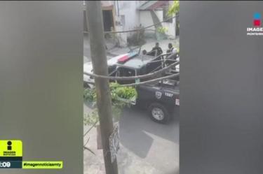 Asaltante toma rehén en estética de Apodaca