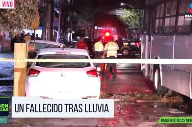 Muere persona arrastrado por la lluvia en Monterrey