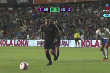 ¡Gol de penal de Camilo Sanvezzo! | Querétaro vs Cruz Azul
