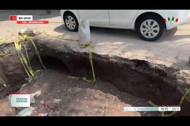 Vecinos de la Col. Americana denunciaron que el #SIAPA dejó inconclusa la reparación de un socavón de tres metros de largo en la calle Montenegro, entre Marsella y General San Martín.
#NoticiasImagen
Síguenos en nuestras redes:
Instagram: https://www.instagram.com/imagentvgdl/
TikTok: https://www.tiktok.com/@imagennoticias
Twitter: https://twitter.com/ImagenTVGDL
Facebook: https://www.facebook.com/ImagenTVGDL/
Visita nuestro sitio Web: https://www.imagentv.com/guadalajara
Mantente siempre informado con las noticias sobre los acontecimientos más importantes a nivel nacional con Carolina Martínez.
¡Déjanos tus comentarios, da like, comparte y suscríbete!