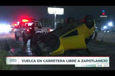 Un taxi terminó volcado sobre su toldo luego de ser colisionado por un vehículo particular que se dio a la fuga en la carretera libre a #Zapotlanejo, a la altura del poblado de Tateposco. Tras el impacto, el conductor logró rescatar por sus propios medios a sus acompañantes: un adulto mayor de 60 años y un menor de 10.

#NoticiasImagen

Síguenos en nuestras redes:

Instagram: https://www.instagram.com/imagentvgdl/
TikTok: https://www.tiktok.com/@imagennoticias
Twitter: https://twitter.com/ImagenTVGDL
Facebook: https://www.facebook.com/ImagenTVGDL/
Visita nuestro sitio Web: https://www.imagentv.com/guadalajara

Mantente siempre informado con las noticias sobre los acontecimientos más importantes a nivel nacional con Carolina Martínez.

¡Déjanos tus comentarios, da like, comparte y suscríbete!