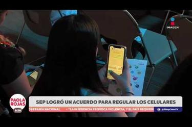 La SEP acordó en limitar el uso de celulares durante la jornada escolar en primarias y secundarias. La medida entrará en vigor el 3 de noviembre.