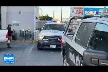 Un hombre de 49 años resultó gravemente herido tras ser alcanzado por un proyectil de arma de fuego la madrugada de este día en el cruce de las calles Río Mezquitic y Río Tuito, en la Col. El Vergel de San Pedro #Tlaquepaque.
#NoticiasImagen
Síguenos en nuestras redes:
Instagram: https://www.instagram.com/imagentvgdl/
TikTok: https://www.tiktok.com/@imagennoticias
Twitter: https://twitter.com/ImagenTVGDL
Facebook: https://www.facebook.com/ImagenTVGDL/
Visita nuestro sitio Web: https://www.imagentv.com/guadalajara
Mantente siempre informado con las noticias sobre los acontecimientos más importantes a nivel nacional con Erick Breguer.
¡Déjanos tus comentarios, da like, comparte y suscríbete!