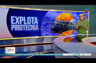 La explosión fue provocada por uno de los cohetes que estaban quemando, el cual cayó accidentalmente dentro del coche y en segundos detonó todo el cargamento.