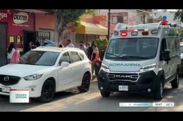 Un hombre de aproximadamente 35 años fue asesinado a tiros dentro de un inmueble que funcionaba como ferretería y vivienda sobre la Carretera Libre a Zapotlanejo, a la altura de la calle La Paz, en la colonia Tateposco de San Pedro #Tlaquepaque.
#NoticiasImagen
Síguenos en nuestras redes:
Instagram: https://www.instagram.com/imagentvgdl/
TikTok: https://www.tiktok.com/@imagennoticias
Twitter: https://twitter.com/ImagenTVGDL
Facebook: https://www.facebook.com/ImagenTVGDL/
Visita nuestro sitio Web: https://www.imagentv.com/guadalajara
Mantente siempre informado con las noticias sobre los acontecimientos más importantes a nivel nacional con Carolina Martínez.
¡Déjanos tus comentarios, da like, comparte y suscríbete!