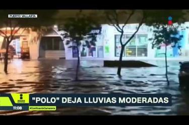 El huracán Polo se aleja de las costas de Jalisco sin provocar mayores afectaciones, informó Protección Civil. En Puerto Vallarta continúan lluvias intermitentes e inundaciones, mientras realizan labores de limpieza.
Síguenos en nuestras redes:
Instagram: https://www.instagram.com/imagentvgdl/
TikTok: https://www.tiktok.com/@imagennoticias
Twitter: https://twitter.com/ImagenTVGDL
Facebook: https://www.facebook.com/ImagenTVGDL/
Visita nuestro sitio Web: https://www.imagentv.com/guadalajara
Mantente siempre informado con las noticias sobre los acontecimientos más importantes a nivel nacional con Ricardo Camarena y Carolina Martínez.
¡Déjanos tus comentarios, da like, comparte y suscríbete!