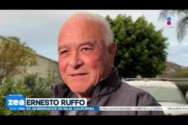 Ernesto Ruffo Appel llegó escoltado y animado a su casa en Ensenada para continuar en su proceso en prisión domiciliaria tras haber permanecido 72 días en el penal de El Altiplano por delincuencia organizada y contrabando de combustible; el traslado de 39 horas se realizó vía terrestre.