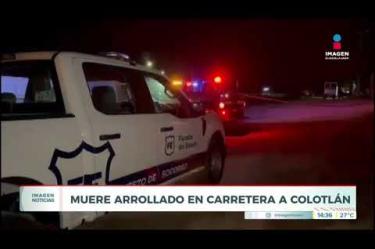Un hombre en situación de calle perdió la vida tras ser arrollado la noche de este lunes sobre la carretera a Colotlán, a la altura del fraccionamiento Hacienda Copala, en el municipio de #Zapopan.