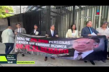 Ciudadanos llevaron al #Senado más de 20 mil firmas para pedir que se le quite el fuero a #EnriqueInzunza, señalado por #EUA de presuntos vínculos con el Cártel de Sinaloa. Al prohibirles el paso, la senadora del #PRI, Paloma Sánchez, se quedó afuera. Así lo denunció:
#NoticiasConNachoLozano
#NoticiasImagen
¡Como nadie en la noche! #ImagenNoticias con Nacho Lozano de lunes a viernes a las 10:30 pm en el 3.1 #ImagenTelevisión.
Visita nuestro sitio Web: http://bit.ly/2nT2Wz5
Síguenos en nuestras redes:
Instagram: @imagentvnoticias
Tiktok: @imagennoticias
X: @ImagenNoticias_
Facebook: https://www.facebook.com/ImagenTVNoticias/
Aquí encontrarás la mejor información nacional e internacional de Imagen Noticias con Francisco Zea, Paola Rojas, Crystal Mendivil y Nacho Lozano.
