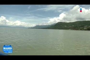 El #LagodeChapala se mantiene cercano al 70% de su capacidad tras un mes de septiembre con escasas lluvias directas. Especialistas estiman que las precipitaciones pronosticadas para los próximos días podrían incrementar sus niveles.
#NoticiasImagen
Síguenos en nuestras redes:
Instagram: https://www.instagram.com/imagentvgdl/
TikTok: https://www.tiktok.com/@imagennoticias
Twitter: https://twitter.com/ImagenTVGDL
Facebook: https://www.facebook.com/ImagenTVGDL/
Visita nuestro sitio Web: https://www.imagentv.com/guadalajara
Mantente siempre informado con las noticias sobre los acontecimientos más importantes a nivel nacional con Erick Breguer.
¡Déjanos tus comentarios, da like, comparte y suscríbete!