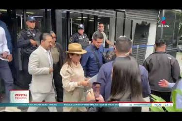 Grecia Quiroz respondió a la Fiscalía estatal en esta publicación... Afirmó que el celular de Carlos Manzo ya fue revisado anteriormente.