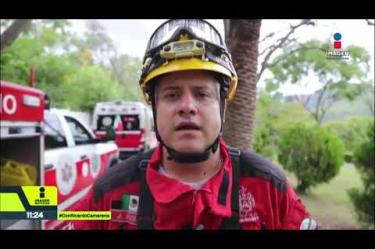 Bomberos de Guadalajara rescataron a un joven de 28 años que cayó cerca de 3 metros en una parte de la barranca de Huentitán. Presentaba una posible fractura de tobillo y trauma leve en el cráneo.