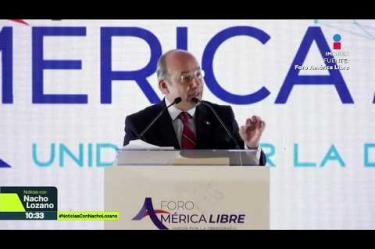 En medio de las protestas de extrabajadores disidentes del #SME, Felipe Calderón participó en el Foro “América libre, Unidos por la democracia”. Ahí criticó a Morena, habló de Rocha Moya y aseguró que el Poder Judicial está secuestrado por un partido hegemónico: 

#NoticiasConNachoLozano
#NoticiasImagen 

¡Como nadie en la noche! #ImagenNoticias con Nacho Lozano de lunes a viernes a las 10:30 pm en el 3.1 #ImagenTelevisión. 

Visita nuestro sitio Web: http://bit.ly/2nT2Wz5 

Síguenos en nuestras redes: 
Instagram: @imagentvnoticias 
Tiktok: @imagennoticias 
X: @ImagenNoticias_ 
Facebook: https://www.facebook.com/ImagenTVNoticias/ 

Aquí encontrarás la mejor información nacional e internacional de Imagen Noticias con Francisco Zea, Paola Rojas, Crystal Mendivil y Nacho Lozano.