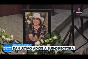Despiden a la subdirectora ultimada por un par de jóvenes en secundaria de Torreón. 

No te pierdas Imagen Noticias Monterrey con Brenda Cavazos de lunes a viernes por Imagen Televisión Monterrey.

Síguenos en nuestras redes
Instagram: https://www.instagram.com/imagentvmonterrey/
Twitter: https://twitter.com/ImagenTVMTY
Facebook: https://www.facebook.com/ImagenTVMTY/

Mantente siempre informado con las noticias sobre los acontecimientos más importantes a nivel nacional con Claudia Ovalle y Brenda Cavazos.


¡Dale like y suscríbete!