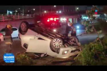 La falta de pericia al volante provocó que un vehículo terminara volcado sobre la Carretera Guadalajara - Chapala, a la altura de San José del 15, en el municipio de #ElSalto.
#NoticiasImagen
Síguenos en nuestras redes:
Instagram: https://www.instagram.com/imagentvgdl/
TikTok: https://www.tiktok.com/@imagennoticias
Twitter: https://twitter.com/ImagenTVGDL
Facebook: https://www.facebook.com/ImagenTVGDL/
Visita nuestro sitio Web: https://www.imagentv.com/guadalajara
Mantente siempre informado con las noticias sobre los acontecimientos más importantes a nivel nacional con Erick Breguer.
¡Déjanos tus comentarios, da like, comparte y suscríbete!