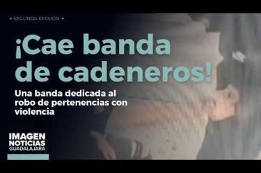 Policías municipales de #Guadalajara detuvieron a cuatro hombres señalados como presuntos integrantes de una banda dedicada al robo de pertenencias con violencia, principalmente cadenas de oro y objetos de valor.
#NoticiasImagen
Síguenos en nuestras redes:
Instagram: https://www.instagram.com/imagentvgdl/
TikTok: https://www.tiktok.com/@imagennoticias
Twitter: https://twitter.com/ImagenTVGDL
Facebook: https://www.facebook.com/ImagenTVGDL/
Visita nuestro sitio Web: https://www.imagentv.com/guadalajara
Mantente siempre informado con las noticias sobre los acontecimientos más importantes a nivel nacional con Carolina Martínez.
¡Déjanos tus comentarios, da like, comparte y suscríbete!