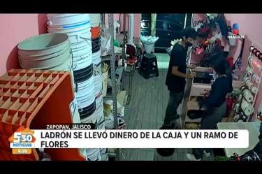 ¡Ratero enamorado! En uno de los barrios más icónicos de Zapopan, #Jalisco, un sujeto llegó a una florería para pedir un ramo de flores, pero después de unos minutos, saca un arma para amenazar y llevarse todo el dinero.
#NoticiasImagen #ImagenNoticias530 Visita nuestro sitio web: http://www.imagentv.com
No te pierdas Imagen Noticias 5:30 con Marlene Stahl, Nuria Gil y Adriana Treviño de lunes a viernes por Imagen Televisión.
TikTok 5:30: https://www.tiktok.com/@imagennoticias530
TikTok Noticias: https://www.tiktok.com/@imagennoticias
Instagram 5:30: https://www.instagram.com/imagennoticias530
Instagram Noticias: https://www.instagram.com/imagentvnoticias/
X 5:30: https://x.com/imagen530
X Noticias: https://twitter.com/ImagenNoticias_
X Televisión: https://twitter.com/ImagenTVMex
Facebook Noticias: https://www.facebook.com/ImagenTVNoticias
Aquí encontrarás la mejor información nacional e internacional de Imagen Noticias con Francisco Zea, Nacho Lozano, Crystal Mendivil, Enrique Sánchez y Paola Rojas.
