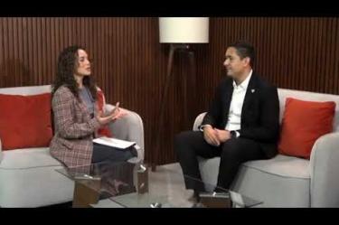 Ramiro Saldaña Tapia, coordinador de #ExpoJoya2026, anunció el arranque de la última y más grande edición del año, a celebrarse del 13 al 15 de octubre en #Guadalajara. El evento reunirá a casi 350 expositores en más de 15 mil metros cuadrados de exhibición, integrando pabellones de oro, diamantes, plata, bisutería, maquinaria e insumos internacionales, además de contar con Zacatecas como estado invitado.
#NoticiasImagen
Síguenos en nuestras redes:
Instagram: https://www.instagram.com/imagentvgdl/
TikTok: https://www.tiktok.com/@imagennoticias
Twitter: https://twitter.com/ImagenTVGDL
Facebook: https://www.facebook.com/ImagenTVGDL/
Visita nuestro sitio Web: https://www.imagentv.com/guadalajara
Mantente siempre informado con las noticias sobre los acontecimientos más importantes a nivel nacional con Carolina Martínez.
¡Déjanos tus comentarios, da like, comparte y suscríbete!
