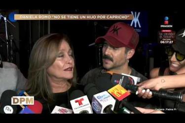 Daniela Romo rompió el silencio al abordar de frente las constantes preguntas sobre la maternidad y confesar si realmente se arrepiente de no haber tenido hijos, abriendo su corazón ante las cámaras para hablar con total honestidad sobre las prioridades que guiaron su vida, su entrega absoluta a la música y la plenitud con la que abraza cada una de sus decisiones pasadas.
#DePrimeraManoTV
No te pierdas lo mejor del espectáculo de lunes a viernes De Primera Mano a las 3 p.m. con Gustavo Adolfo Infante, Addis Tuñón, Érika González y Lalo Carrillo por Imagen Televisión.
Visita también nuestra página: www.imagentv.com
▶️Programas completos: https://www.youtube.com/playlist?list=PLYnzMSw5fD7QoZlVNdIIdKqNpah_LS1R0
▶️Recopilación Especiales: https://www.youtube.com/playlist?list=PLYnzMSw5fD7RNZbEDMZ5q0349p-yeUEqm
▶️ Invitados De Primera Mano: https://www.youtube.com/playlist?list=PLYnzMSw5fD7QR3p02rRedi-ZorW3R2NZy
Síguenos en:
TikTok: https://www.tiktok.com/@deprimeramanoitv
Instagram: https://www.instagram.com/deprimeramanoitv/
Facebook: https://www.facebook.com/DePrimeraManoImagenTV
X: https://twitter.com/deprimeramano
O en las redes de Imagen Televisión
Facebook: https://www.facebook.com/ImagenTVMex
Twitter: https://twitter.com/ImagenTVMex
Instagram: https://www.instagram.com/imagentvmex/
TikTok: https://www.tiktok.com/@imagentv