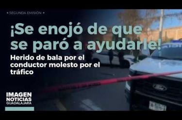 Una presunta riña de tráfico generó una cadena de percances en San Pedro #Tlaquepaque. Un automovilista que auxiliaba a un conductor varado sobre Calzada Lázaro Cárdenas fue herido de bala por el conductor de un auto deportivo blanco molesto por el congestionamiento.
#NoticiasImagen
Síguenos en nuestras redes:
Instagram: https://www.instagram.com/imagentvgdl/
TikTok: https://www.tiktok.com/@imagennoticias
Twitter: https://twitter.com/ImagenTVGDL
Facebook: https://www.facebook.com/ImagenTVGDL/
Visita nuestro sitio Web: https://www.imagentv.com/guadalajara
Mantente siempre informado con las noticias sobre los acontecimientos más importantes a nivel nacional con Carolina Martínez.
¡Déjanos tus comentarios, da like, comparte y suscríbete!