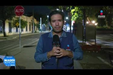 El cuerpo sin vida de una mujer con un tiempo de evolución cadavérica estimado en un mes fue localizado dentro de una parcela en las inmediaciones del fraccionamiento Valle de los Molinos, en #Zapopan.