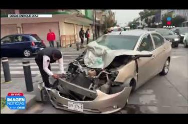 Un choque entre un automóvil particular y una unidad del transporte público se registró en el cruce de la avenida Enrique Díaz de León y la calle José María Morelos, en la Col. Americana de #Guadalajara.
#NoticiasImagen
Síguenos en nuestras redes:
Instagram: https://www.instagram.com/imagentvgdl/
TikTok: https://www.tiktok.com/@imagennoticias
Twitter: https://twitter.com/ImagenTVGDL
Facebook: https://www.facebook.com/ImagenTVGDL/
Visita nuestro sitio Web: https://www.imagentv.com/guadalajara
Mantente siempre informado con las noticias sobre los acontecimientos más importantes a nivel nacional con Erick Breguer.
¡Déjanos tus comentarios, da like, comparte y suscríbete!