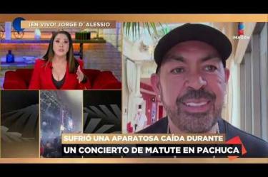 Jorge D'Alessio reapareció totalmente en vivo para dar la cara tras su aparatosa caída del escenario y confirmar la severa fractura de muñeca que sufrió, detallando con angustia los momentos de terror que vivió durante el concierto y el procedimiento quirúrgico al que tuvo que someterse.
#DePrimeraManoTV
No te pierdas lo mejor del espectáculo de lunes a viernes De Primera Mano a las 3 p.m. con Gustavo Adolfo Infante, Addis Tuñón, Érika González y Lalo Carrillo por Imagen Televisión.
Visita también nuestra página: www.imagentv.com
▶️Programas completos: https://www.youtube.com/playlist?list=PLYnzMSw5fD7QoZlVNdIIdKqNpah_LS1R0
▶️Recopilación Especiales: https://www.youtube.com/playlist?list=PLYnzMSw5fD7RNZbEDMZ5q0349p-yeUEqm
▶️ Invitados De Primera Mano: https://www.youtube.com/playlist?list=PLYnzMSw5fD7QR3p02rRedi-ZorW3R2NZy
Síguenos en:
TikTok: https://www.tiktok.com/@deprimeramanoitv
Instagram: https://www.instagram.com/deprimeramanoitv/
Facebook: https://www.facebook.com/DePrimeraManoImagenTV
X: https://twitter.com/deprimeramano
O en las redes de Imagen Televisión
Facebook: https://www.facebook.com/ImagenTVMex
Twitter: https://twitter.com/ImagenTVMex
Instagram: https://www.instagram.com/imagentvmex/
TikTok: https://www.tiktok.com/@imagentv